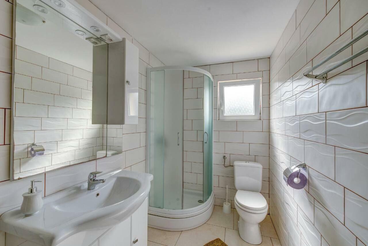 Apartments Savar - Ilo Brbinj Luaran gambar
