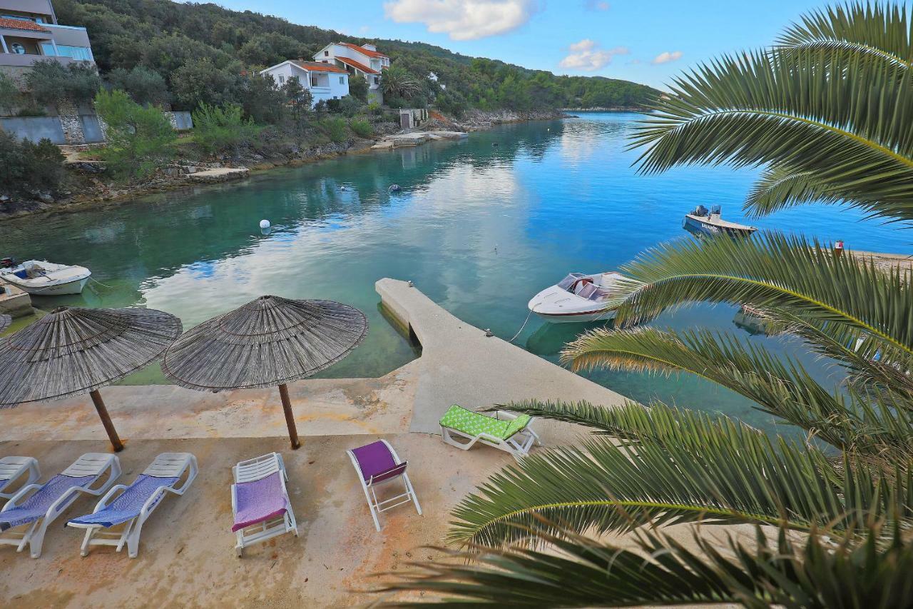 Apartments Savar - Ilo Brbinj Luaran gambar