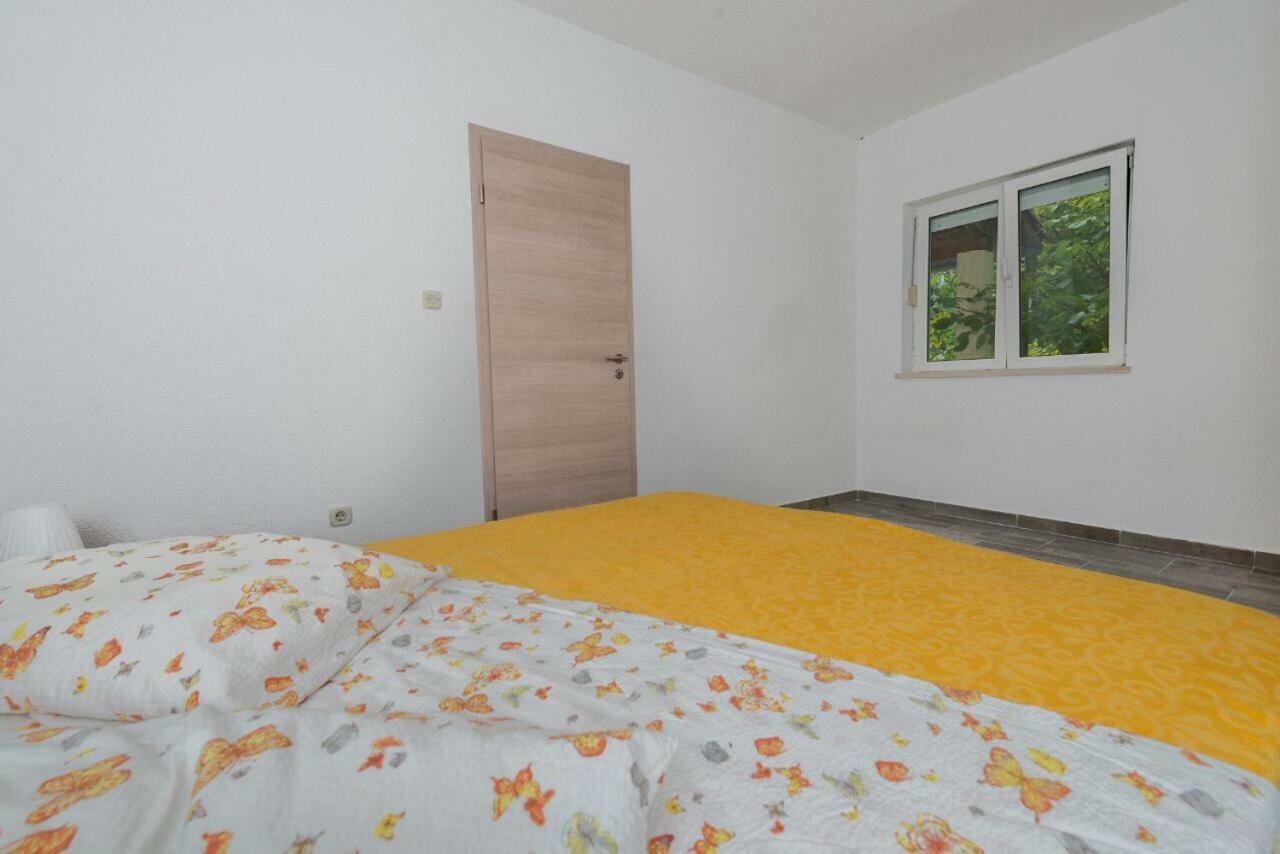 Apartments Savar - Ilo Brbinj Luaran gambar