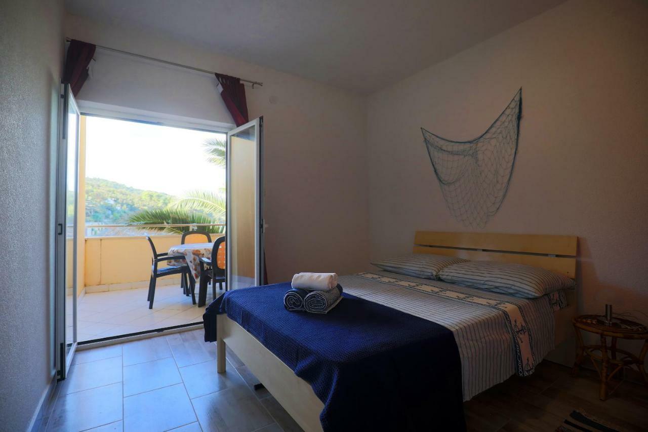 Apartments Savar - Ilo Brbinj Luaran gambar